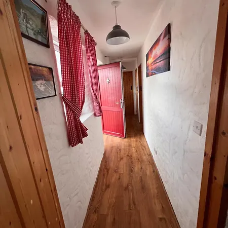 Mia's Self Catering Donegal בית נופש *